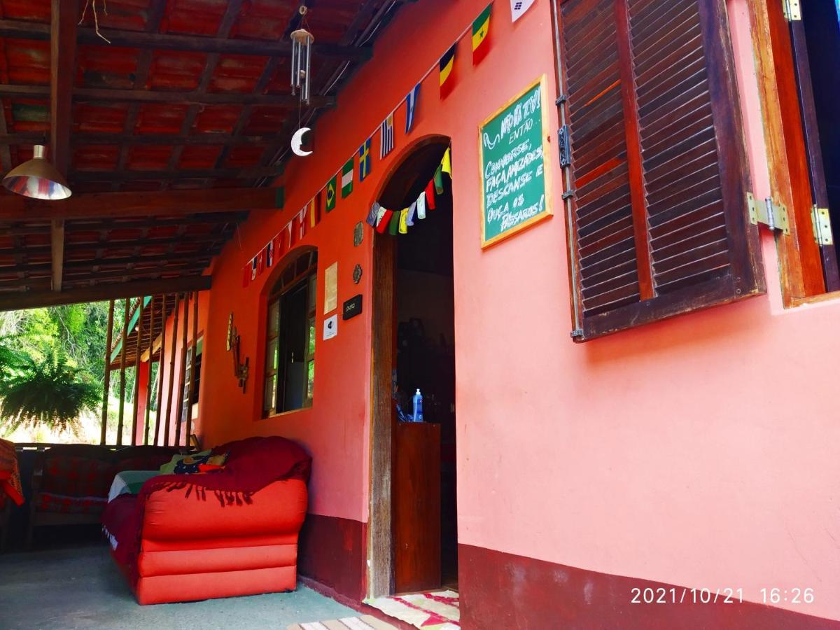 O Brejo Encantado Hospedagem E Hostel Embu Exterior foto